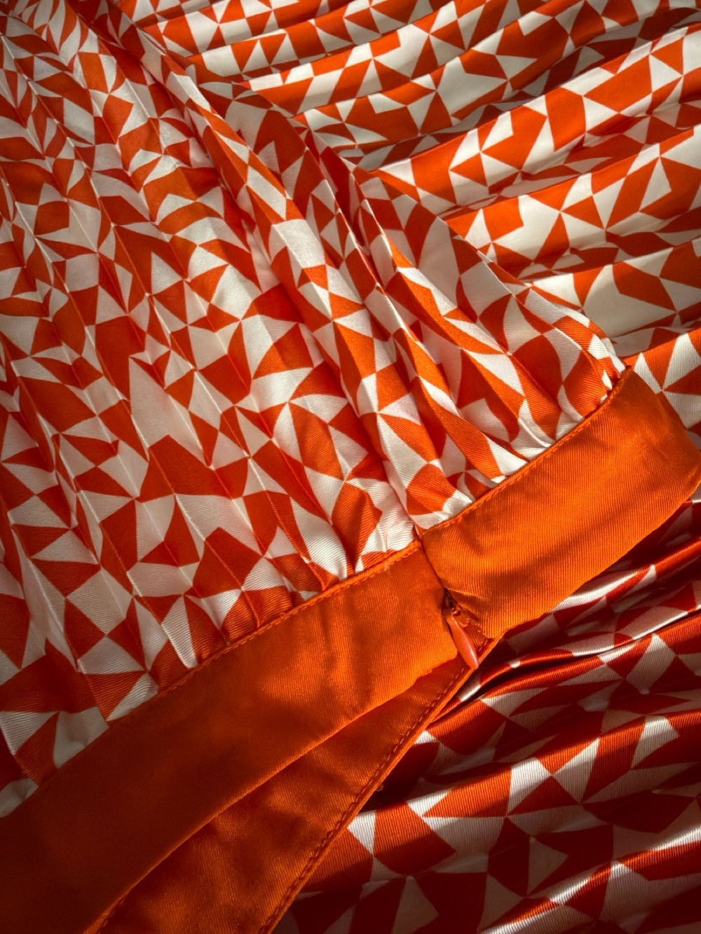 Collective Satin Skirt 🧡 size 16